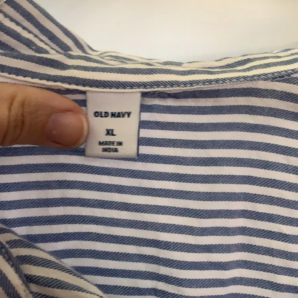 Shirt - Picture 2 of 5